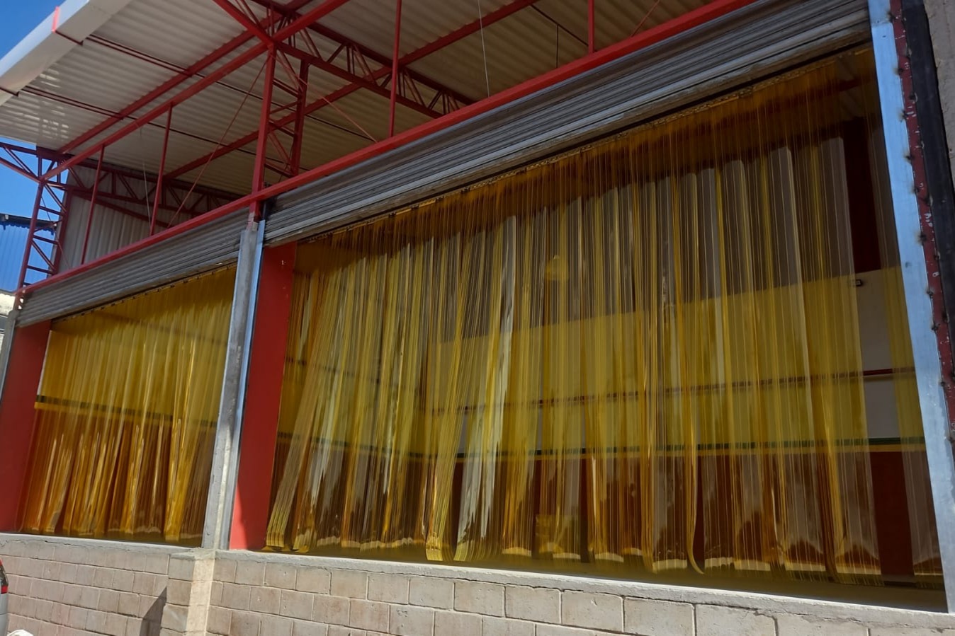 Cortina de PVC Estriada Reforçada para Docas — variação 5